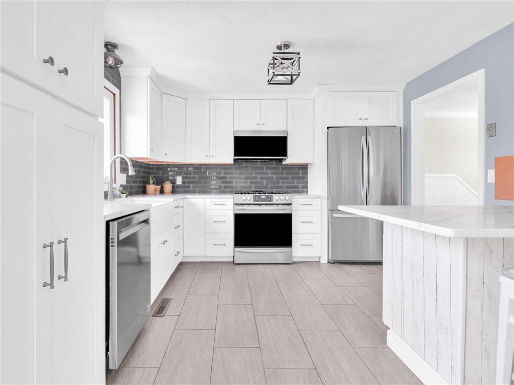 4 Juniper Drive Property Photo 6