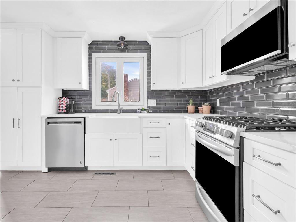 4 Juniper Drive Property Photo 8