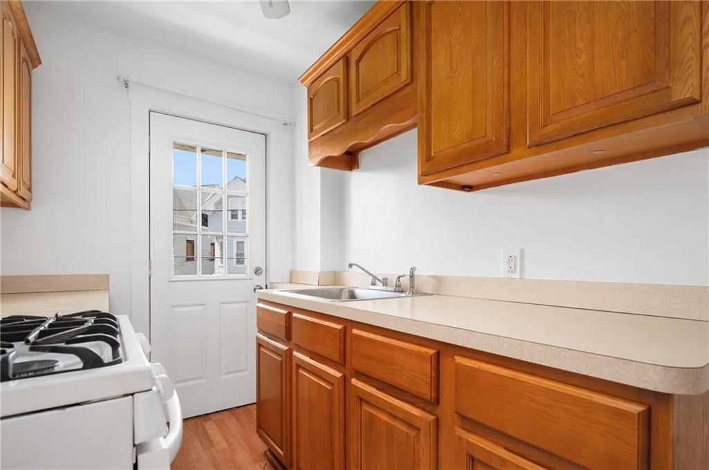 145 Tell Street Unit B Property Photo 5