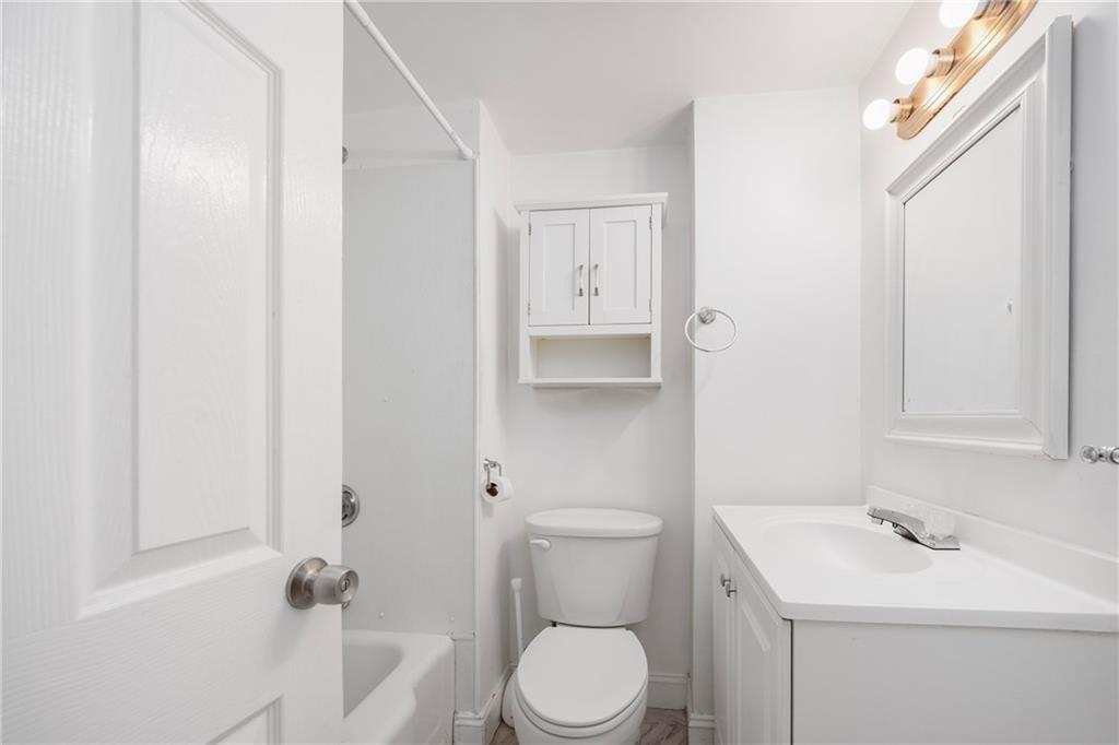 145 Tell Street Unit B Property Photo 11