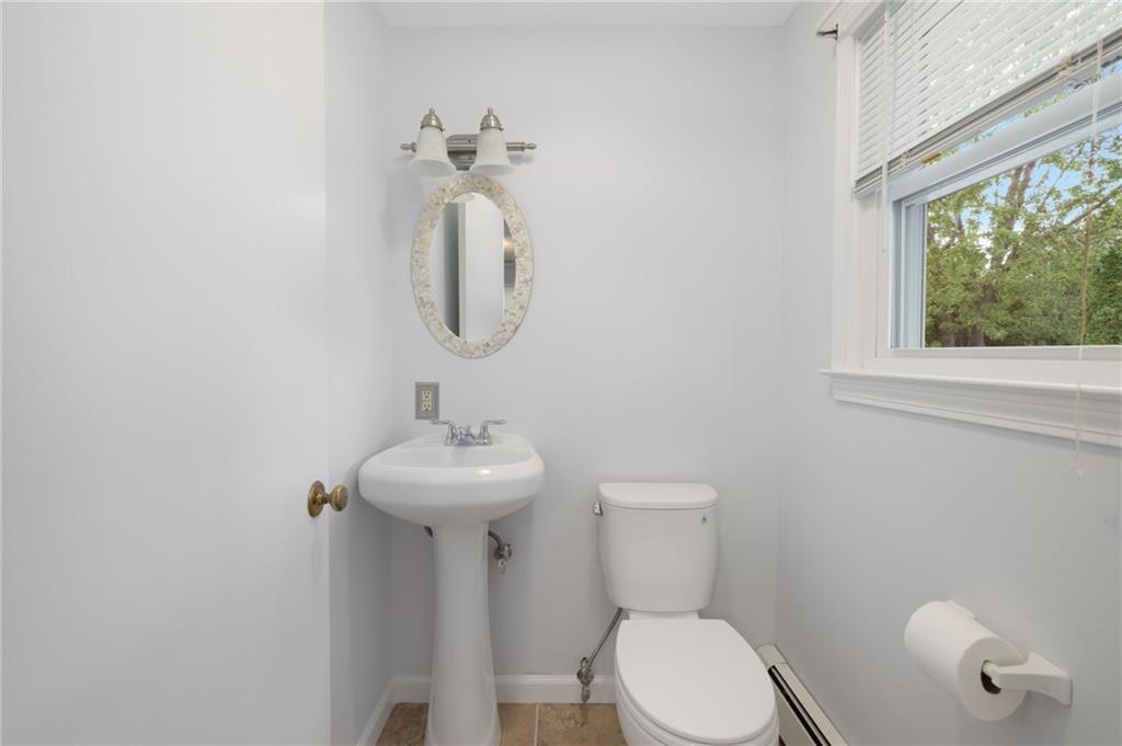 1 Midlands Drive Property Photo 14