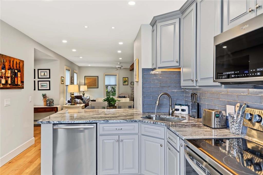 65 Narragansett Avenue Unit 1 Property Photo 13
