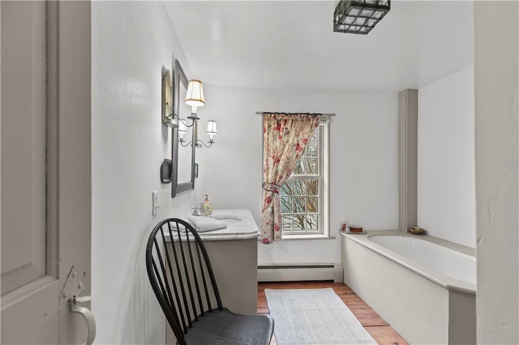 11 Cross Street Property Photo 15