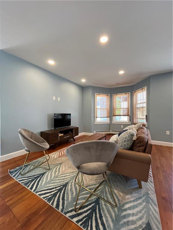 33 Young Street Property Photo 2