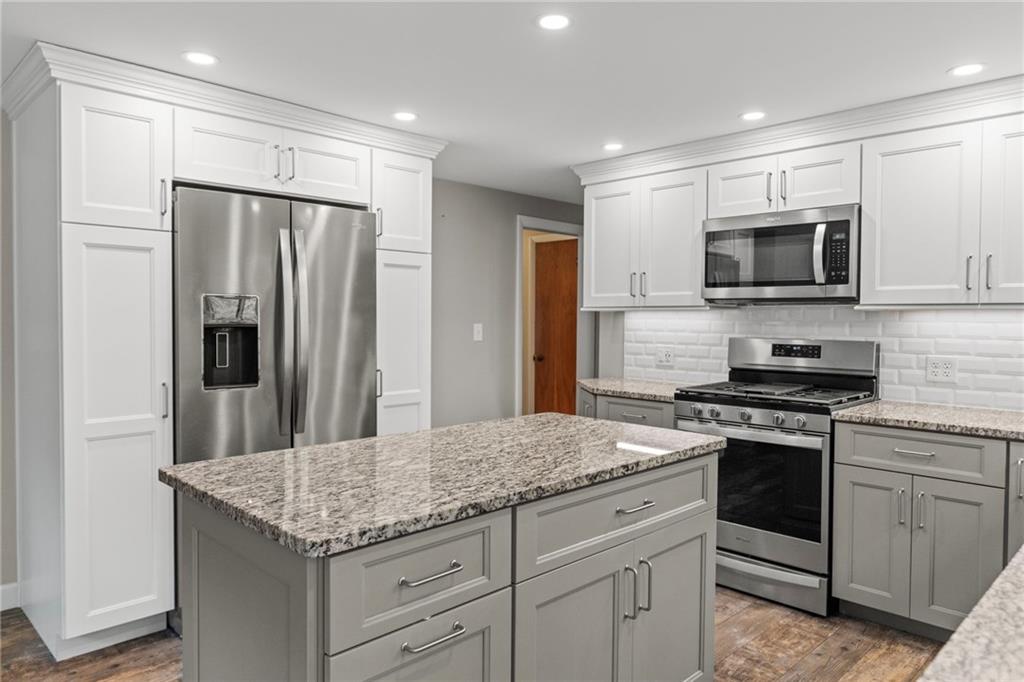 569 Hill Farm Road Property Photo 4