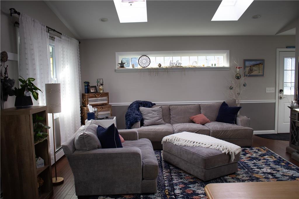 152 Foote Street Property Photo 4