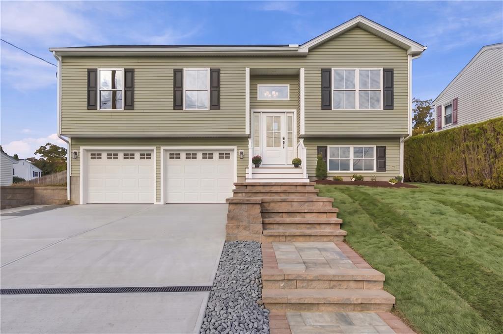 36 Vineyard Avenue Property Photo 1
