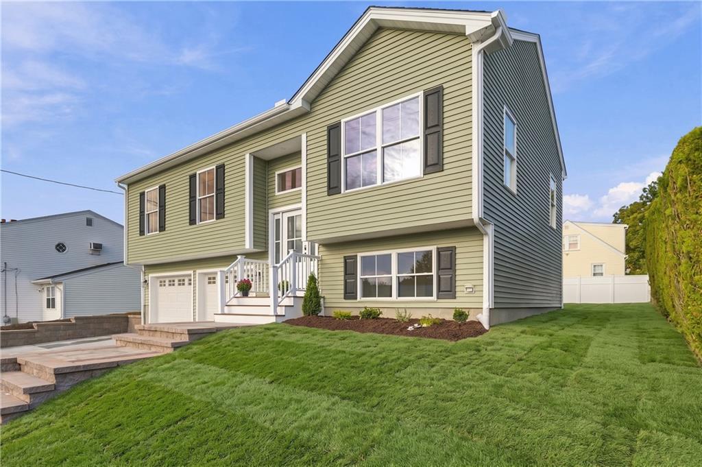 36 Vineyard Avenue Property Photo 2