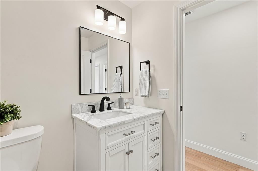 36 Vineyard Avenue Property Photo 19