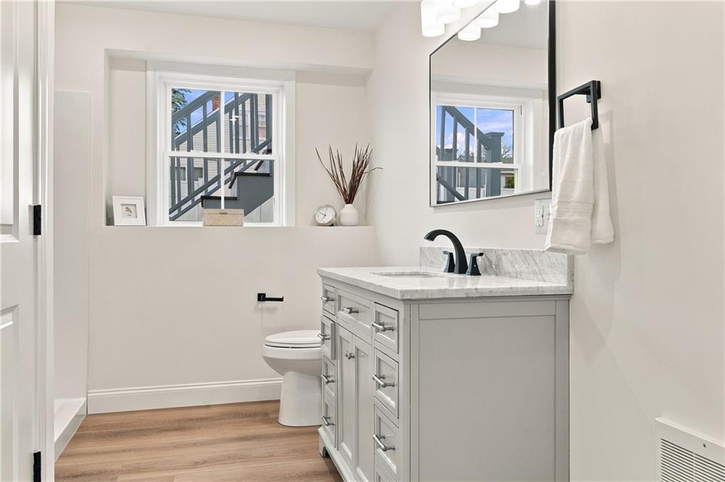 36 Vineyard Avenue Property Photo 31