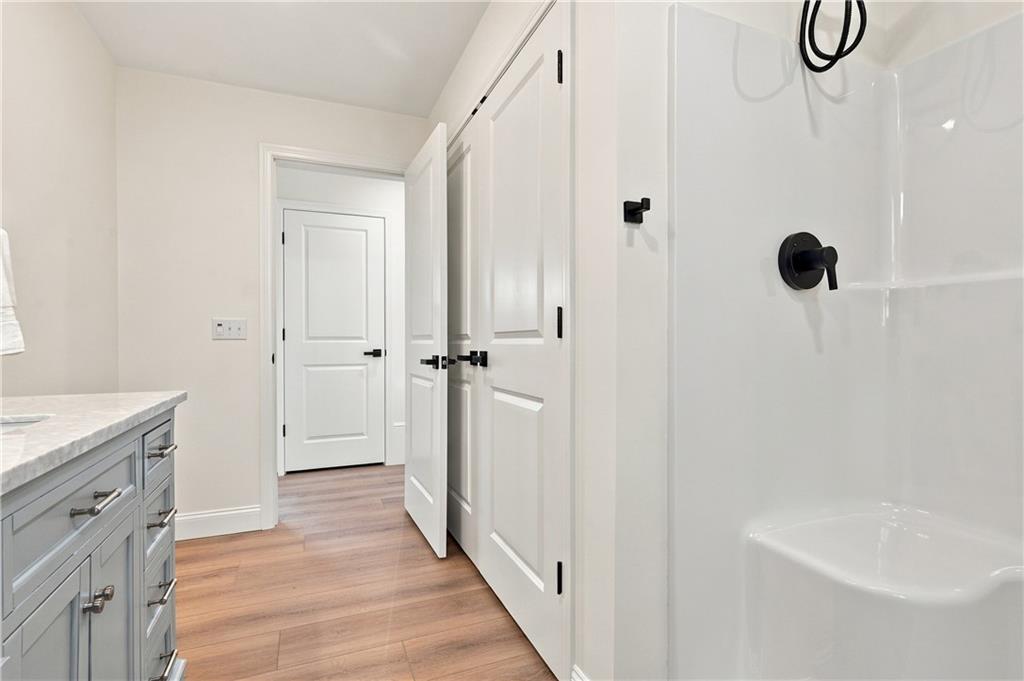 36 Vineyard Avenue Property Photo 32