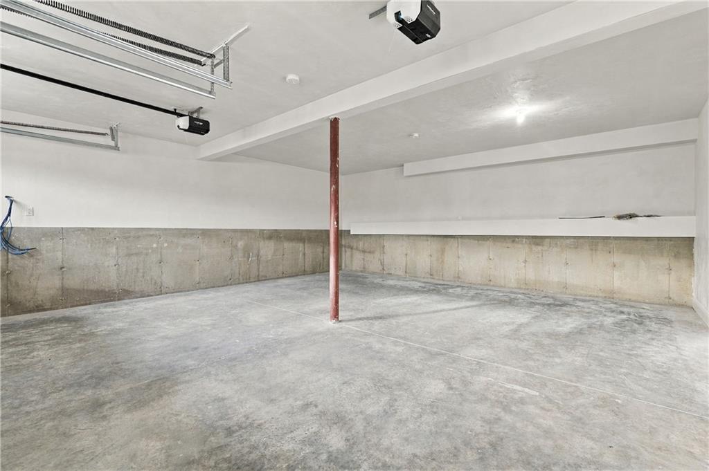 36 Vineyard Avenue Property Photo 34