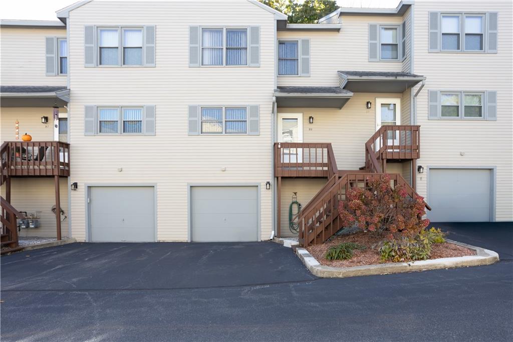 1603 Plainfield Pike Unit D8 Property Photo 1