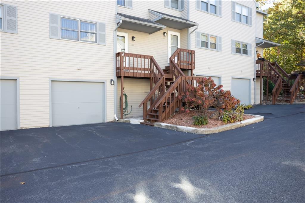 1603 Plainfield Pike Unit D8 Property Photo 2
