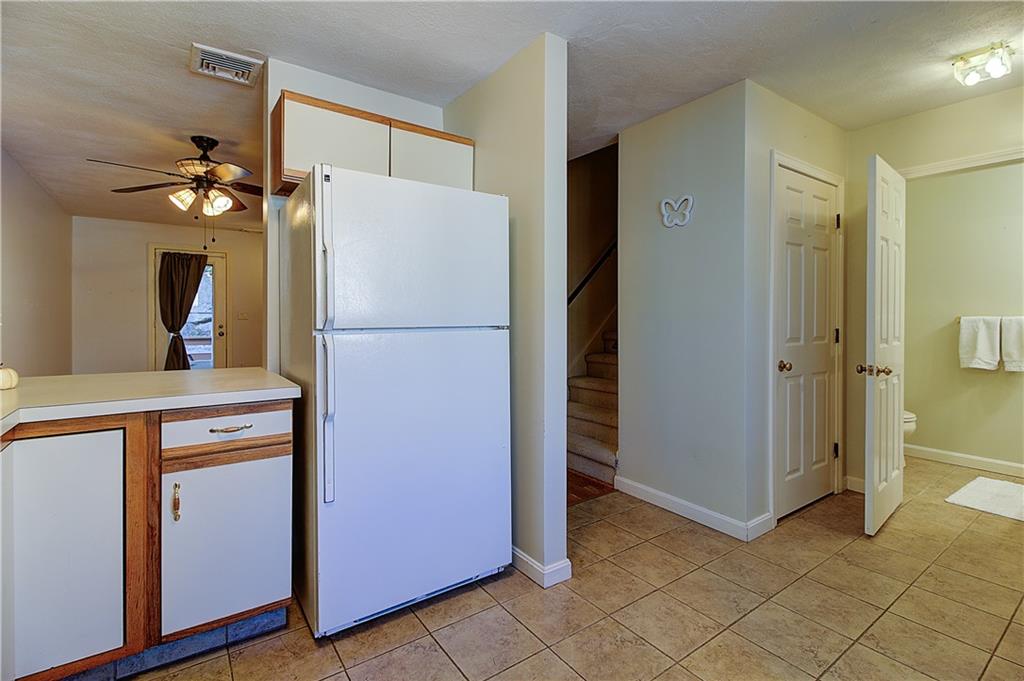 1603 Plainfield Pike Unit D8 Property Photo 3