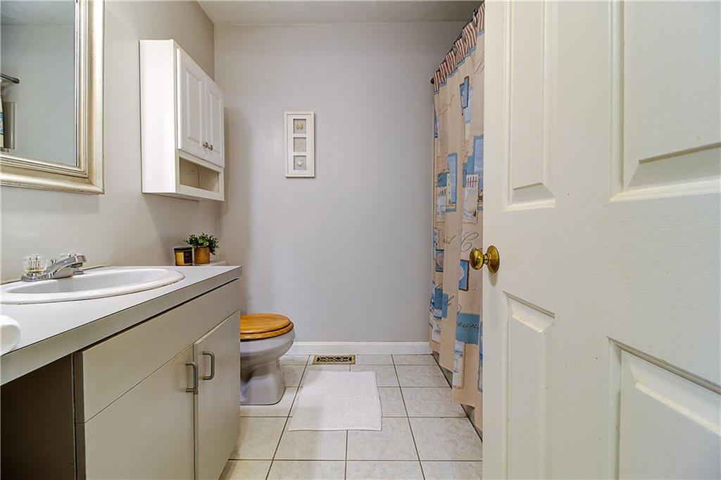 1603 Plainfield Pike Unit D8 Property Photo 15