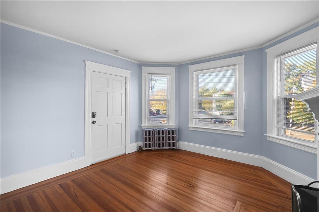 143 Irving Avenue Unit 2 Property Photo 4