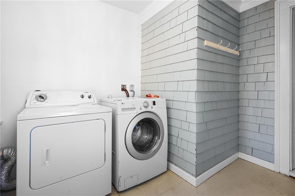 143 Irving Avenue Unit 2 Property Photo 26