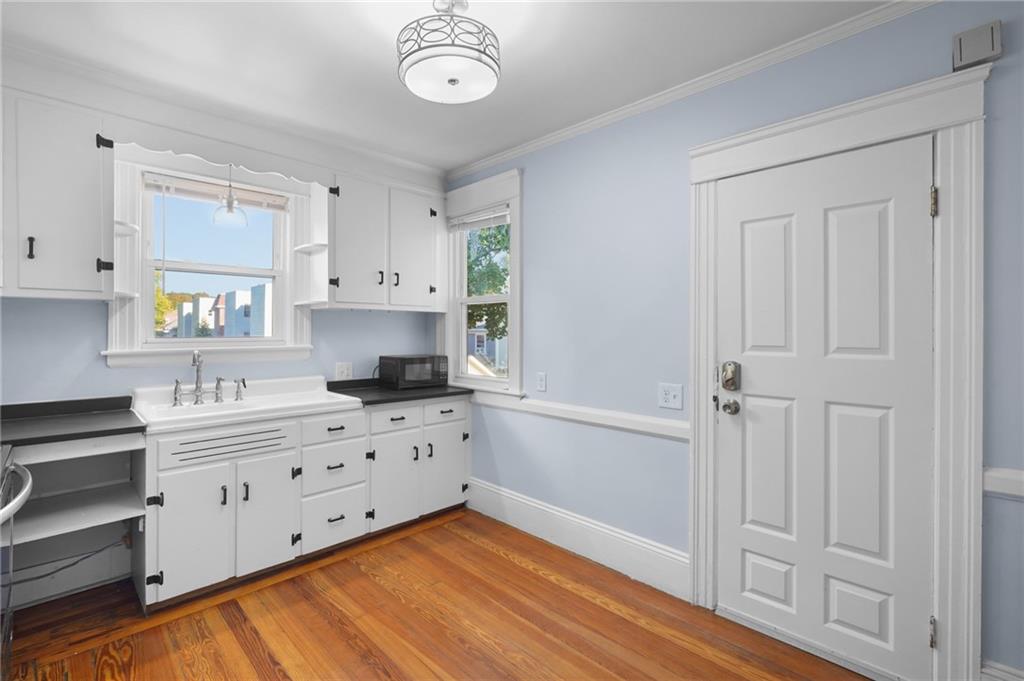 143 Irving Avenue Unit 2 Property Photo 31