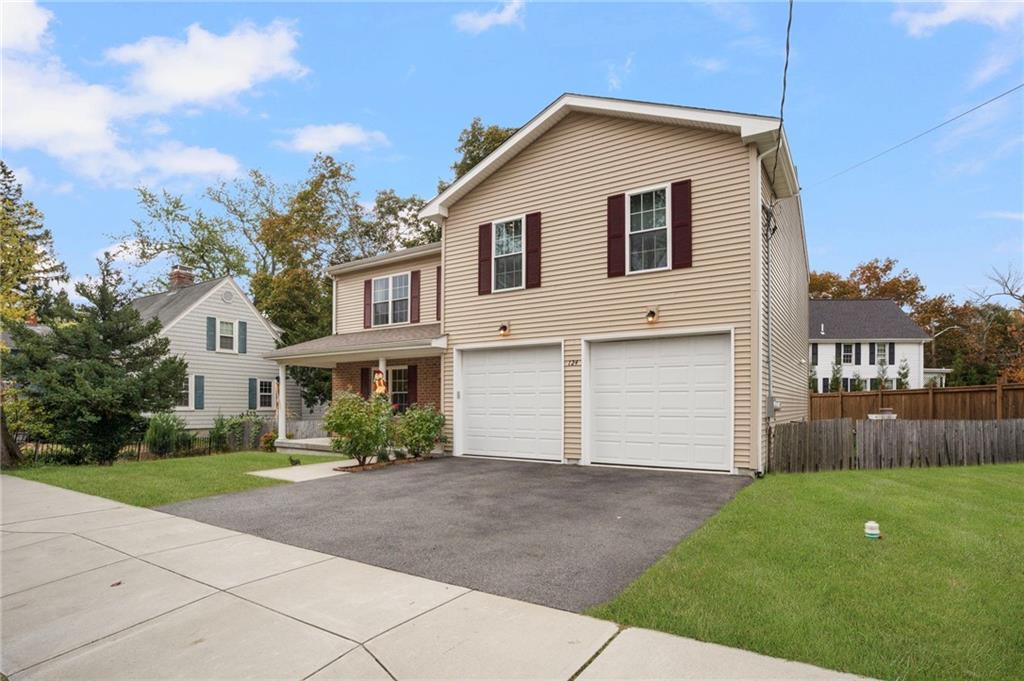 124 Bishop Avenue Property Photo 3