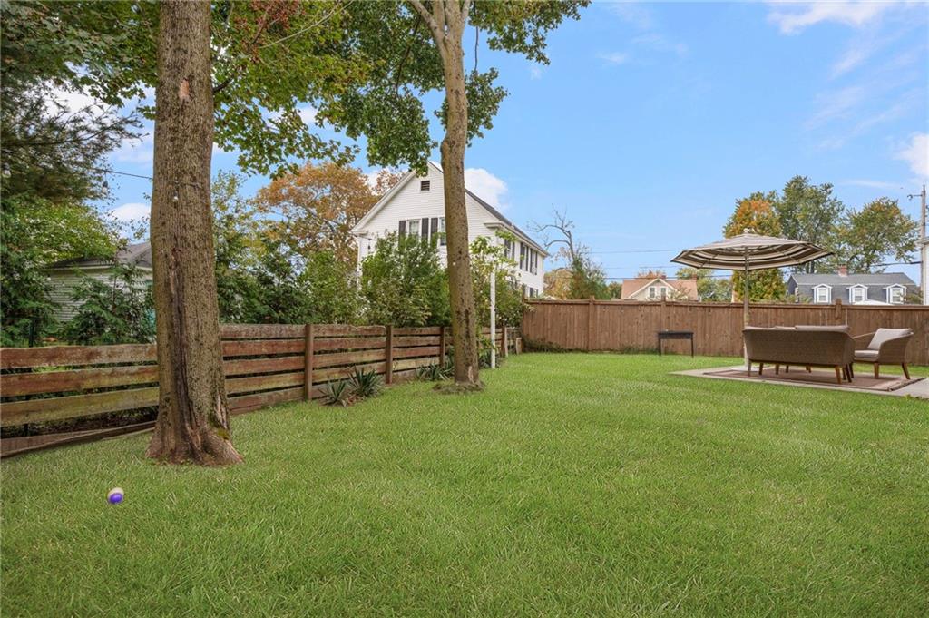 124 Bishop Avenue Property Photo 22