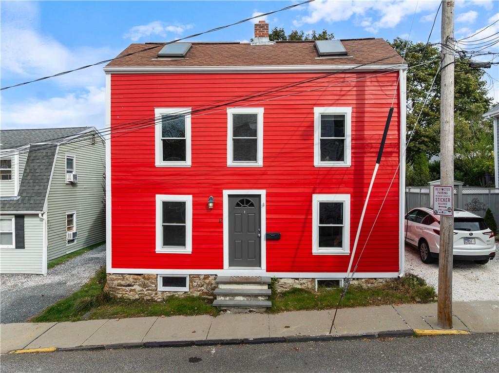 12 Holland Street Property Photo 1