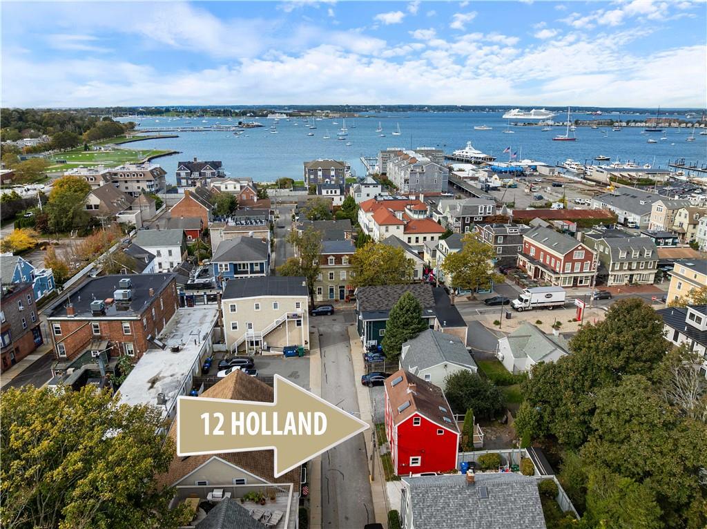 12 Holland Street Property Photo 3