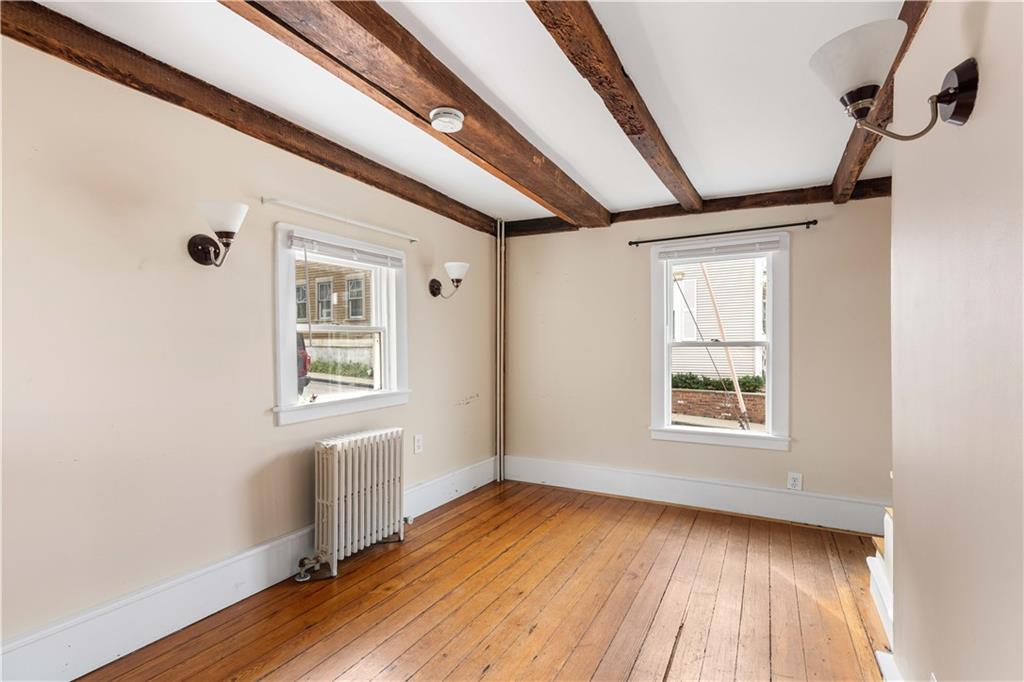 12 Holland Street Property Photo 8