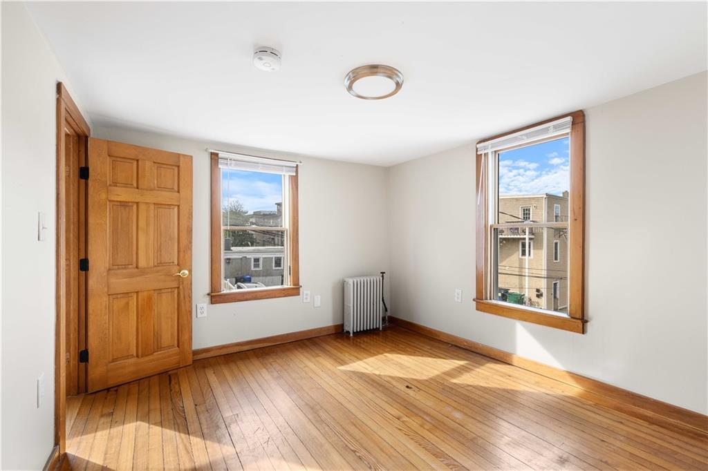 12 Holland Street Property Photo 13