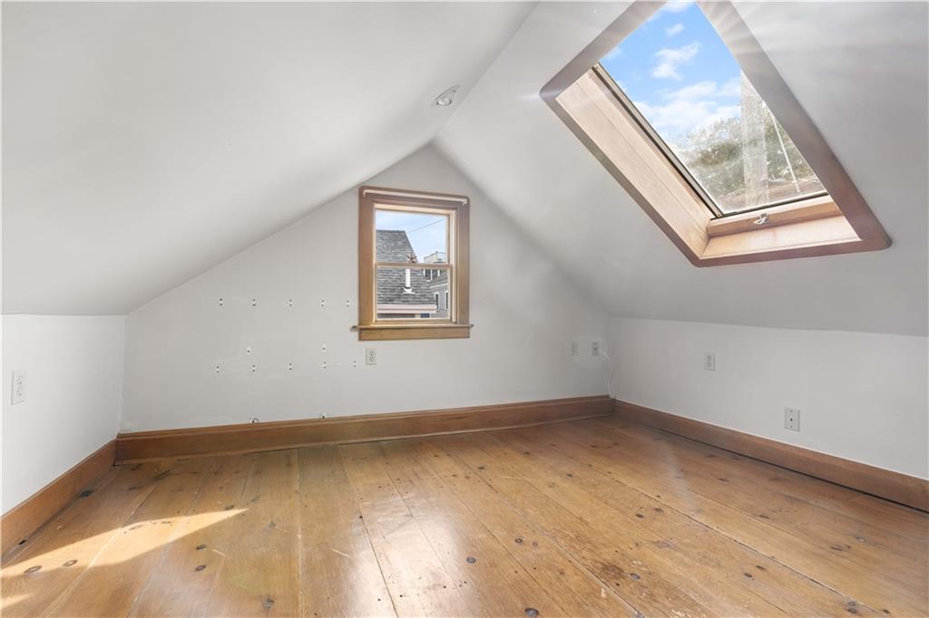 12 Holland Street Property Photo 22