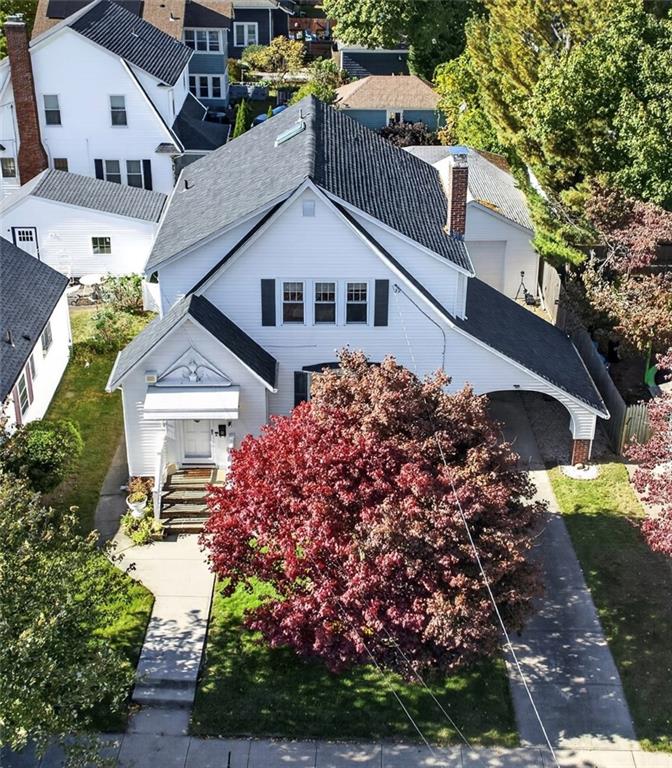 675 Pontiac Avenue Property Photo 1