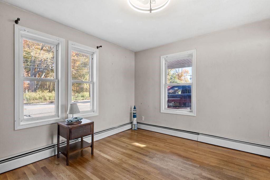 2348 Hartford Avenue Property Photo 15