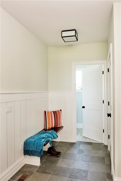 51 1 Eighth Avenue Property Photo 10