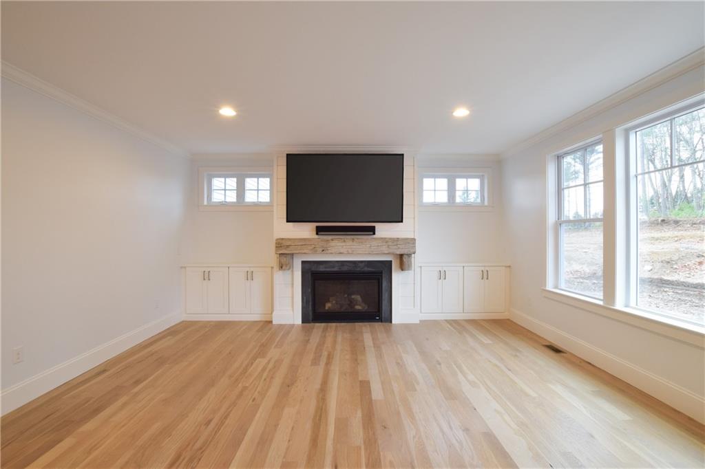 51 2 Eighth Avenue Property Photo 11