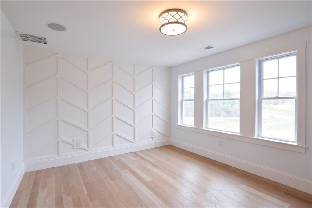 51 2 Eighth Avenue Property Photo 18