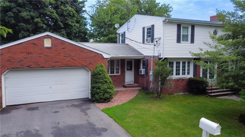 442 Eastview Avenue Property Photo 2