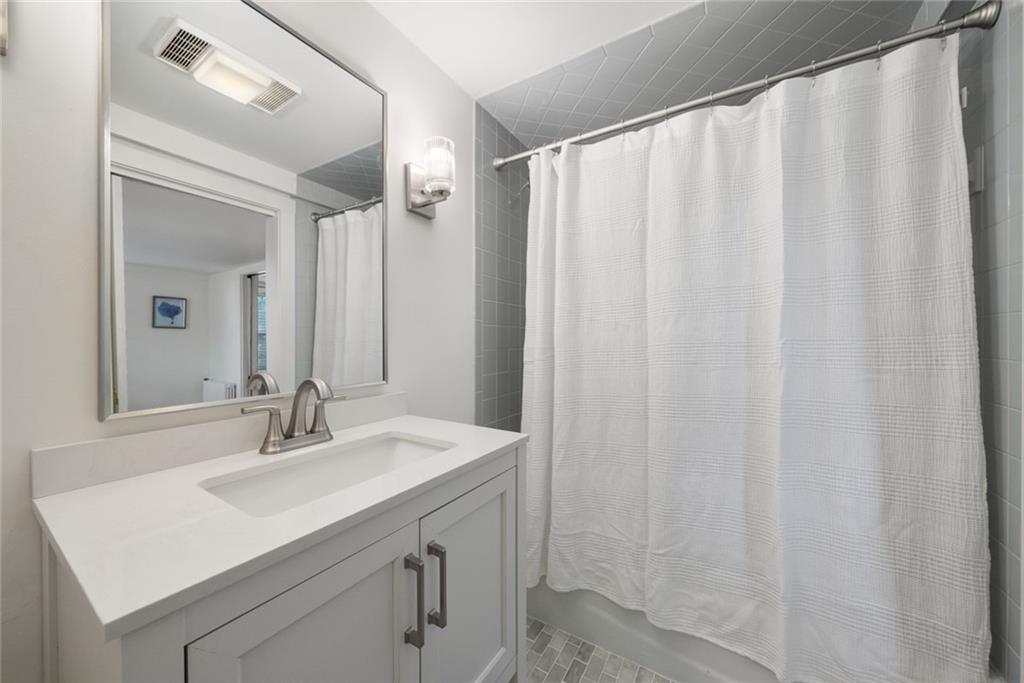 22 Farewell Street Property Photo 25