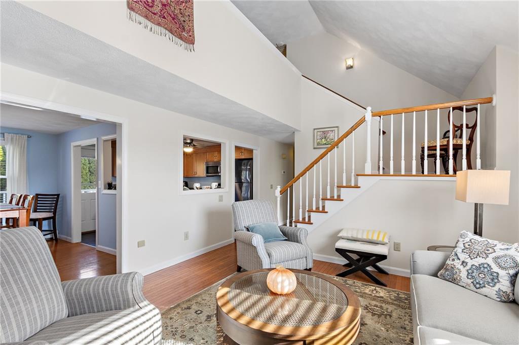31 Greenview Street Property Photo 9