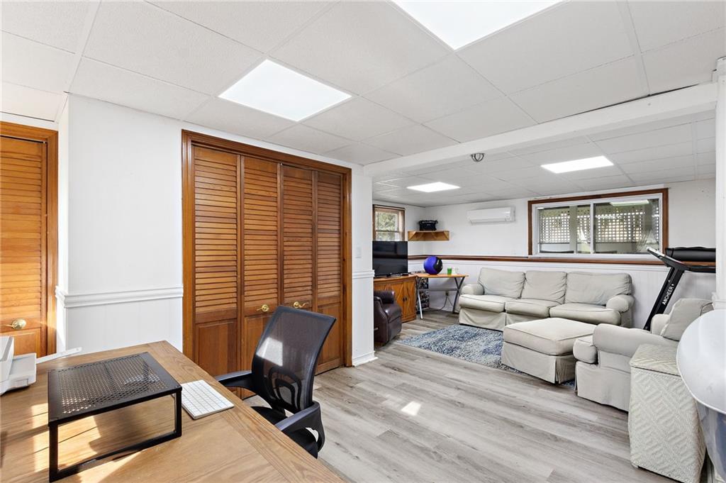 31 Greenview Street Property Photo 19