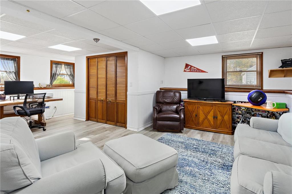 31 Greenview Street Property Photo 21