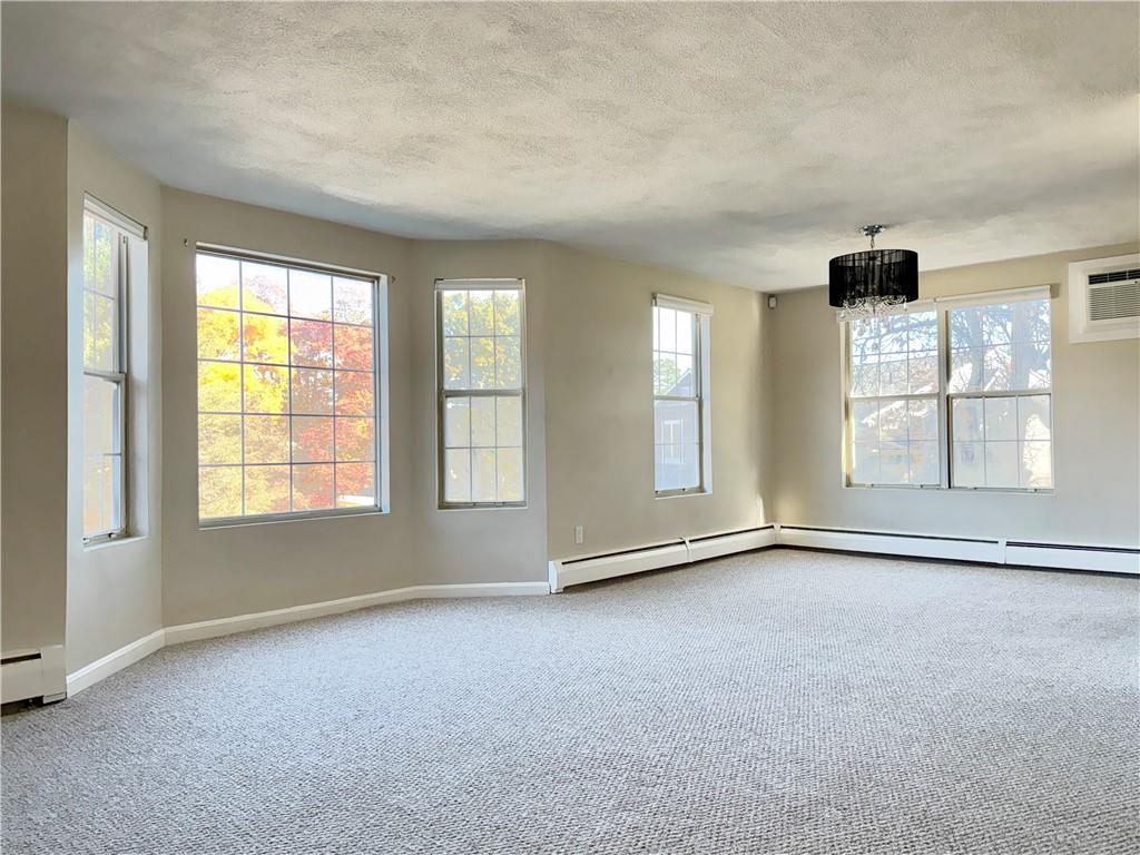 18 Pond Court Unit C Property Photo 7