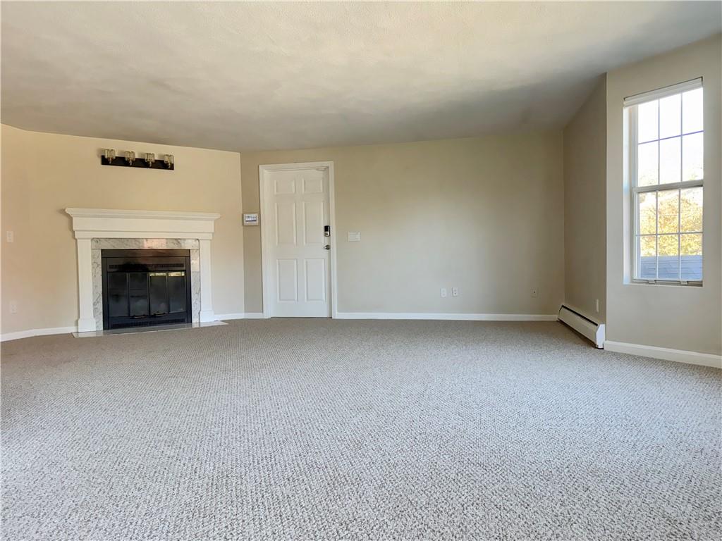 18 Pond Court Unit C Property Photo 8