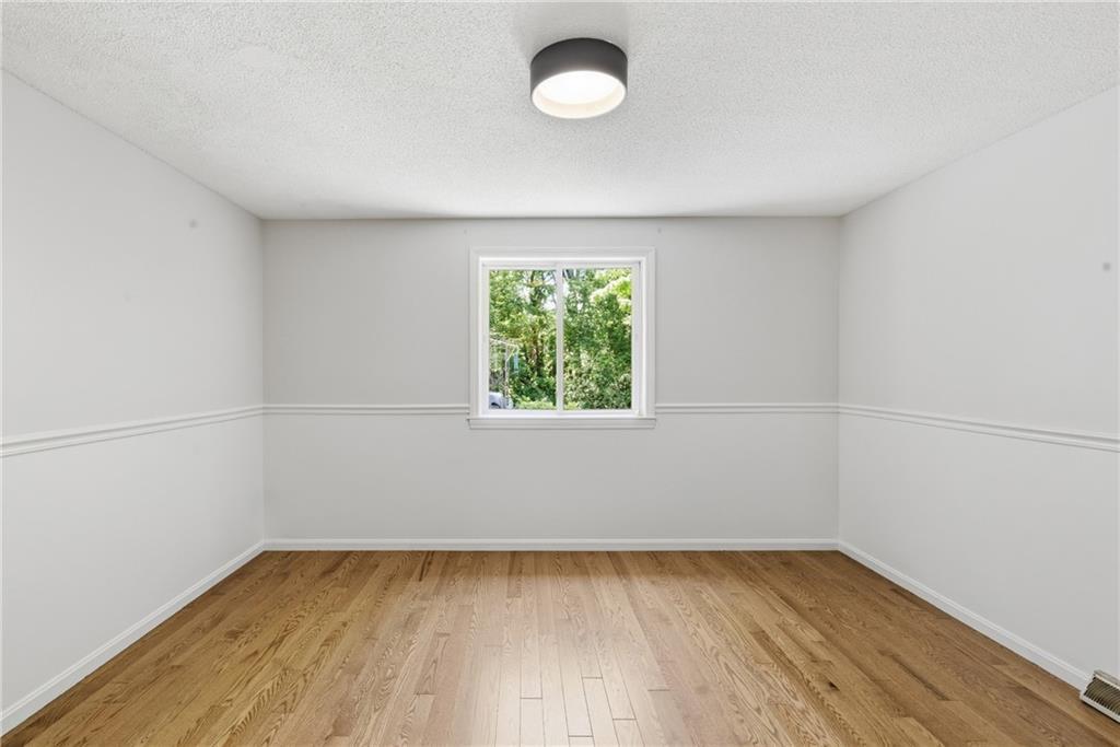 32 Briarwood Road Property Photo 21