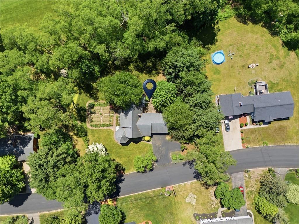 32 Briarwood Road Property Photo 40