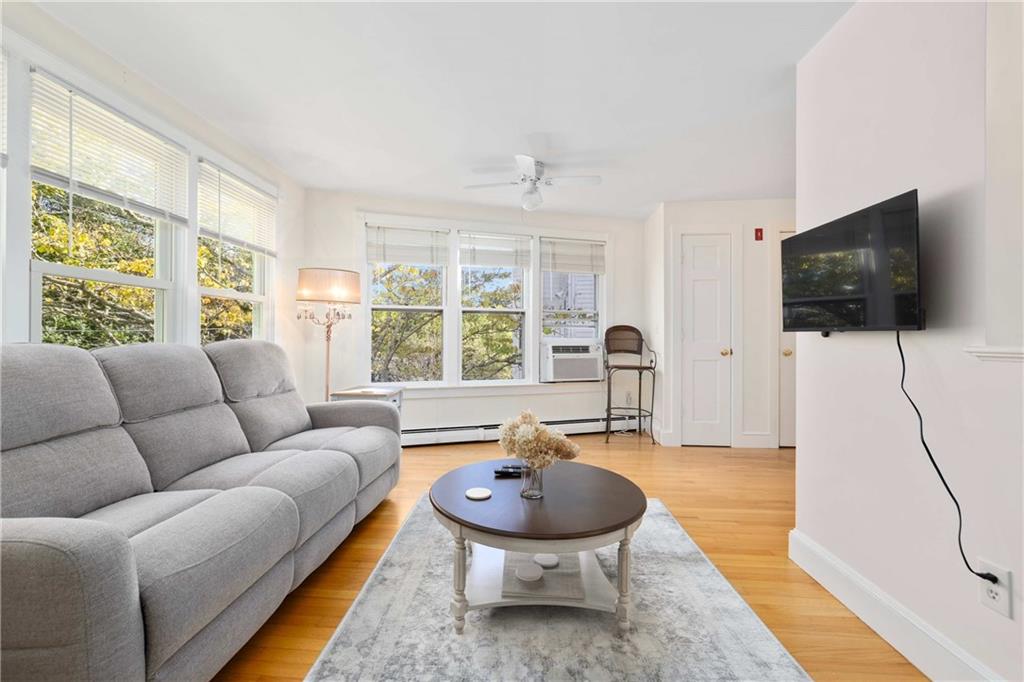 446 Bellevue Avenue Unit 4 Property Photo 2