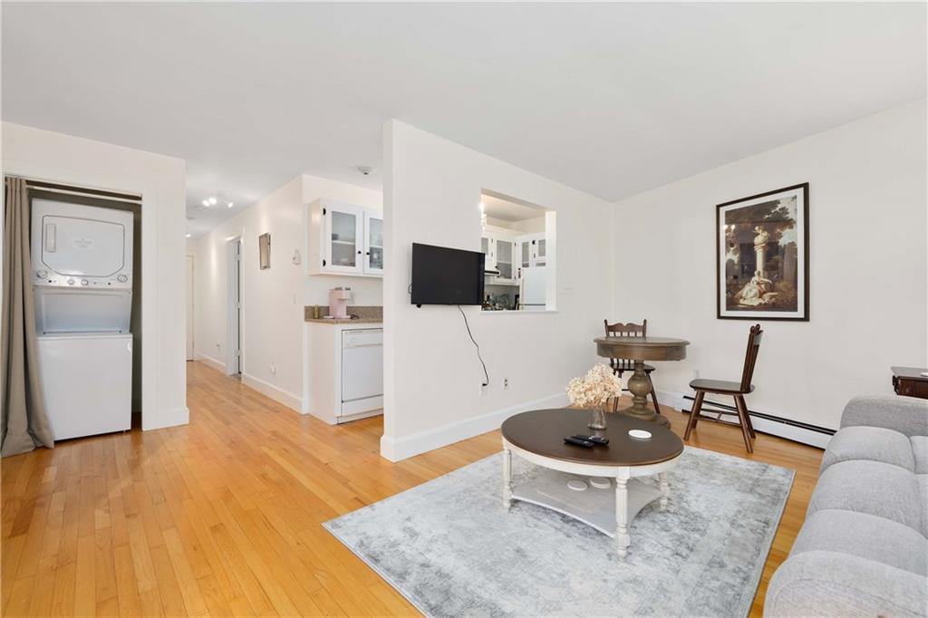 446 Bellevue Avenue Unit 4 Property Photo 12