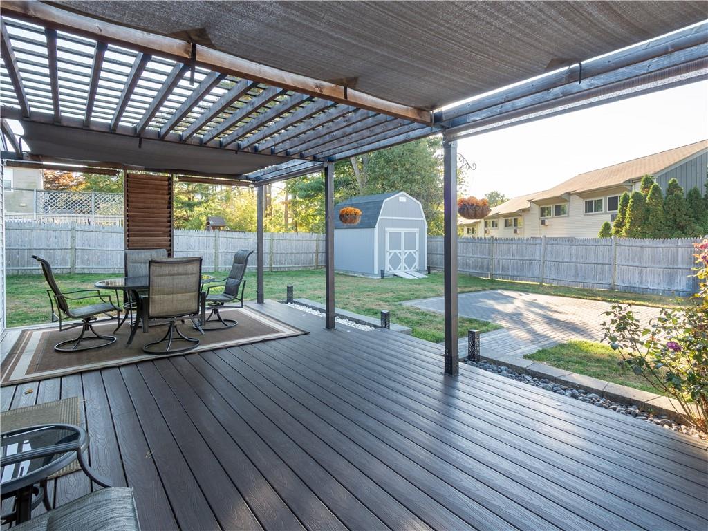 61 Fairfax Drive Property Photo 24