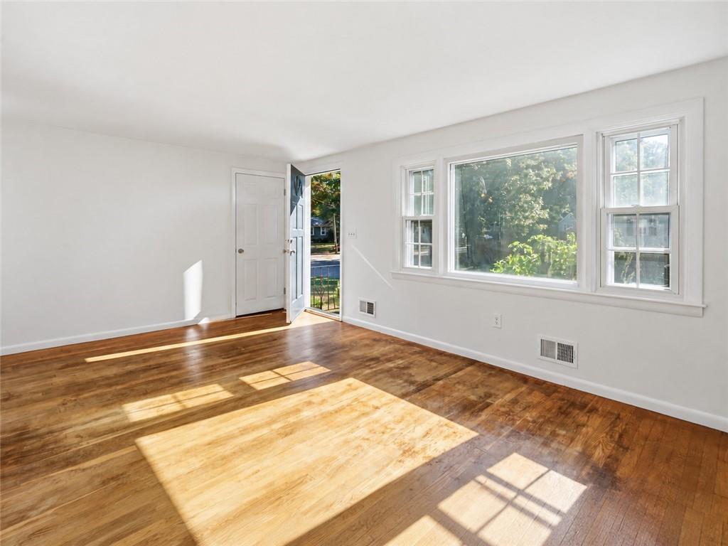 165 Adrian Street Property Photo 7