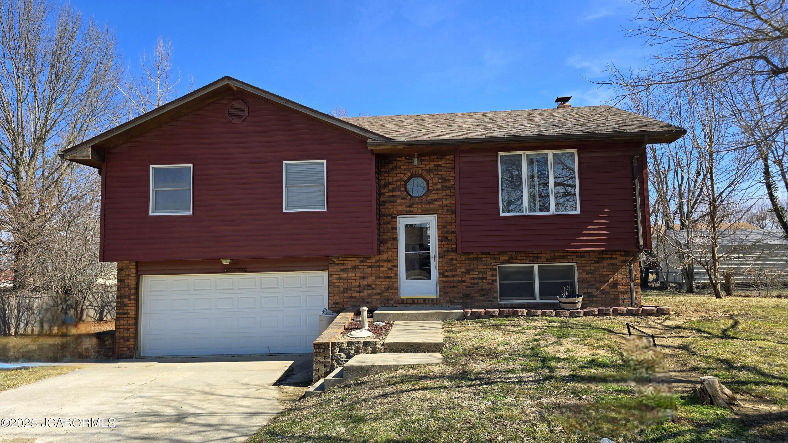 104 Sunset Drive Property Photo
