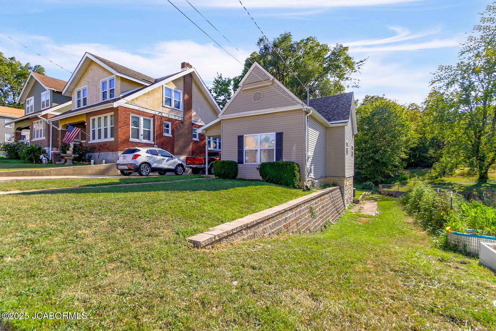 216 Ashley Street Property Photo
